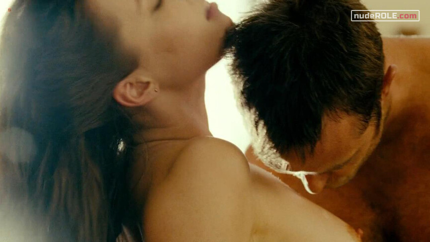 1. Carla nude – Strike Back s03e01-02 (2012)