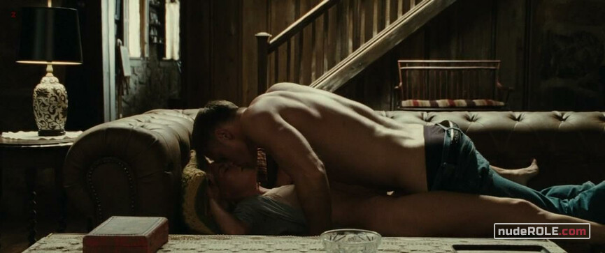 2. Amy Sumner sexy – Straw Dogs (2011)