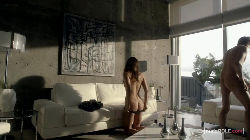 2. Kendra nude – Rogue s02e03 (2014)