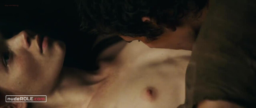 1. The Plum Girl nude – Perfume: The Story of a Murderer (2006)