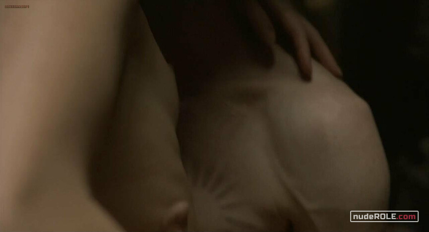 1. Grace Burgess sexy – Peaky Blinders s01e05 (2013)