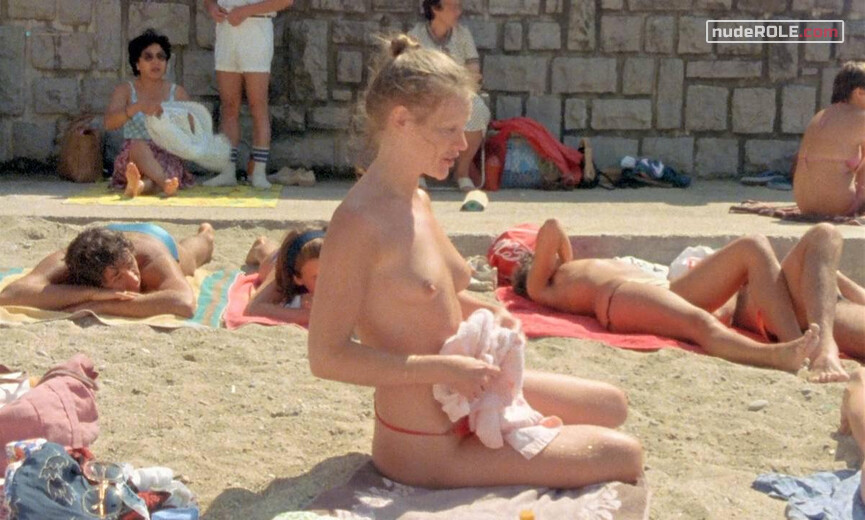 1. in Biarritz nude – The Green Ray (1986)