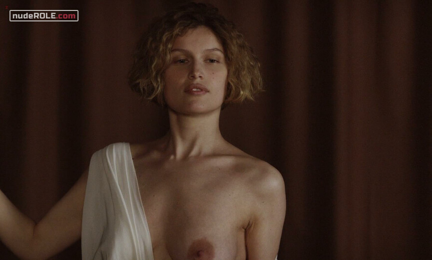 1. Angèle nude – The Maiden and the Wolves (2007)