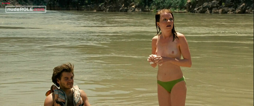2. Sonja nude – Into the Wild (2007)