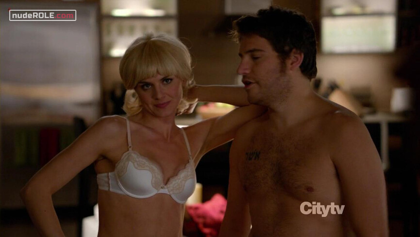 2. Jane Williams sexy – Happy Endings s02e10 (2012)