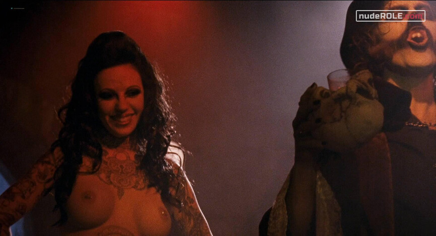 2. Annie Brackett nude, Misty Dawn nude – Halloween II (2009)