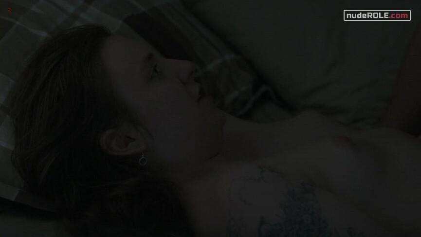 2. Hannah Horvath nude – Girls s01e06 (2012)