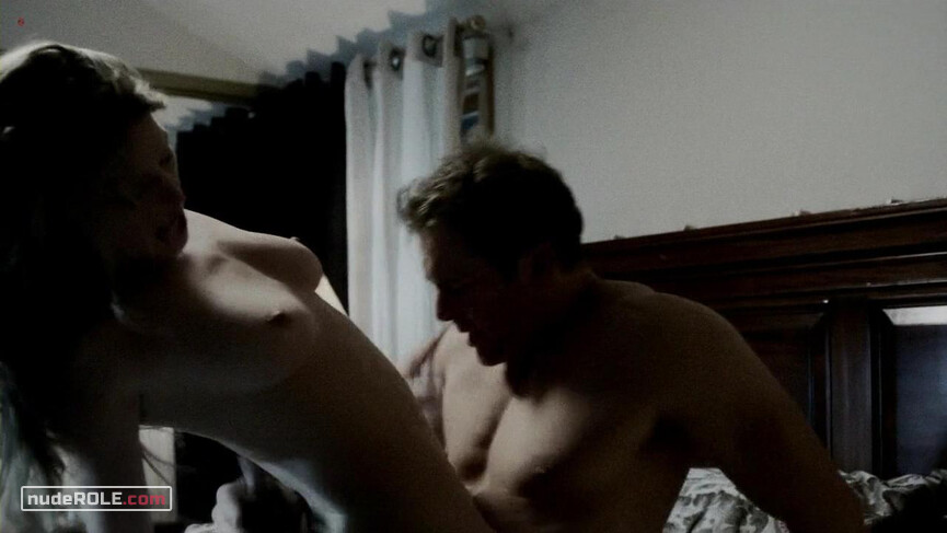 1. Susan Voight nude, Janelle nude – Femme Fatales s02e10 (2012)