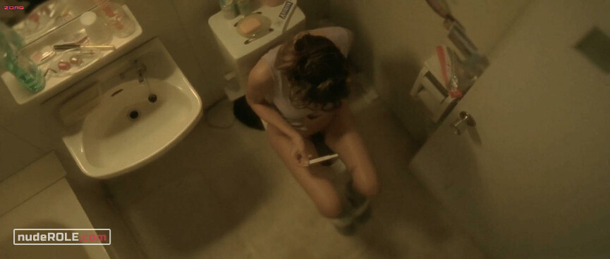 2. Linda nude – Enter the Void (2009)