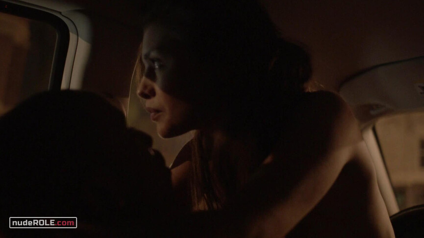1. Emma Kane nude – Boss s01e04 (2011)