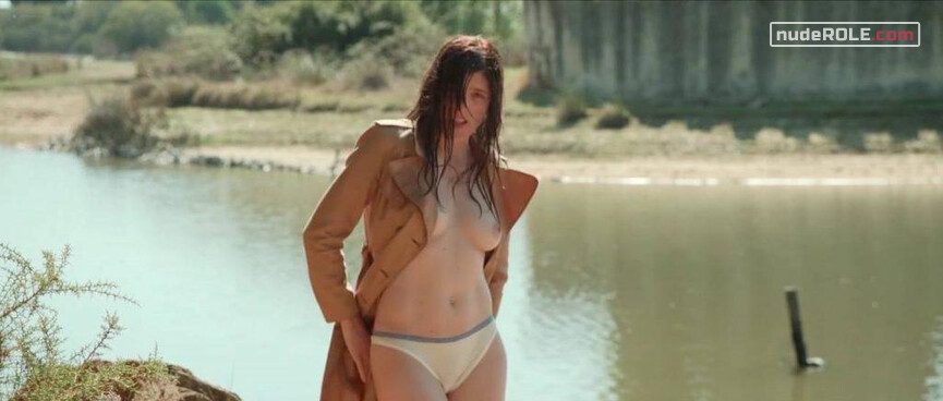 3. Julie Dujonc-Renens nude, Analea nude – Longwave (2013)