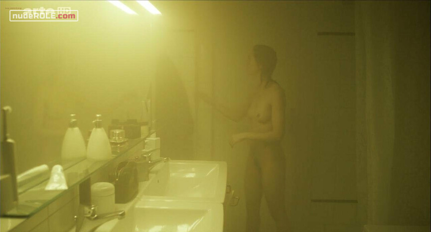 1. Romy nude – Die Frau von früher (2013)