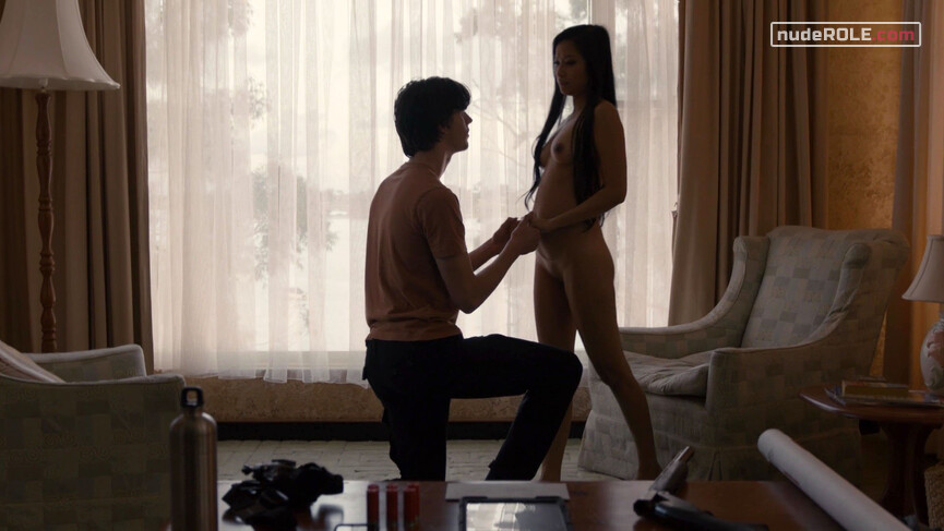 4. Cinnamon nude – Top of the Lake s02e05 (2017)