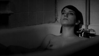 The Girl nude – A Girl Walks Home Alone at Night (2014)