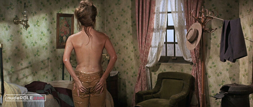 2. Hannie Caulder sexy – Hannie Caulder (1972)
