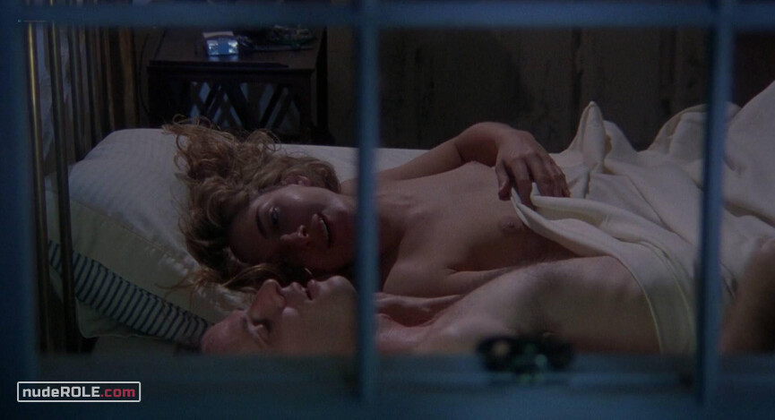 3. Kate nude, Aunt Lydia nude – The Handmaid's Tale (1990)