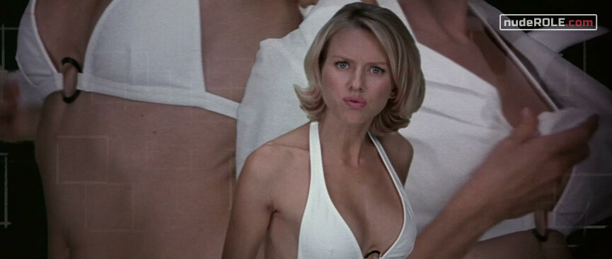 1. Dawn Campbell sexy, Heather sexy, Shania Twain sexy – I ♥ Huckabees (2004)