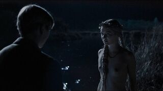 Zosia G?owacka nude – Hatred (2016)