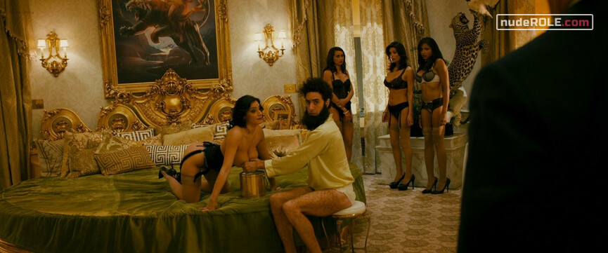 2. Herself sexy, Zoey sexy, Virgin Guard nude, Virgin Guard nude – The Dictator (2012)