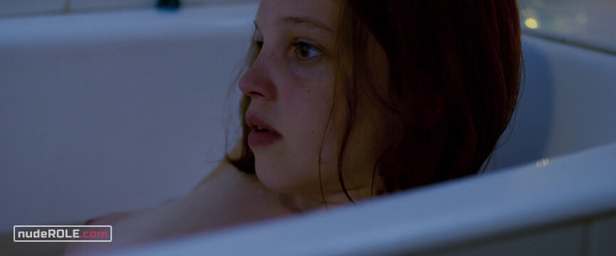 6. Karine nude – Orphan (2016)