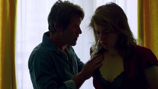 Renée nude – Orphan (2016)
