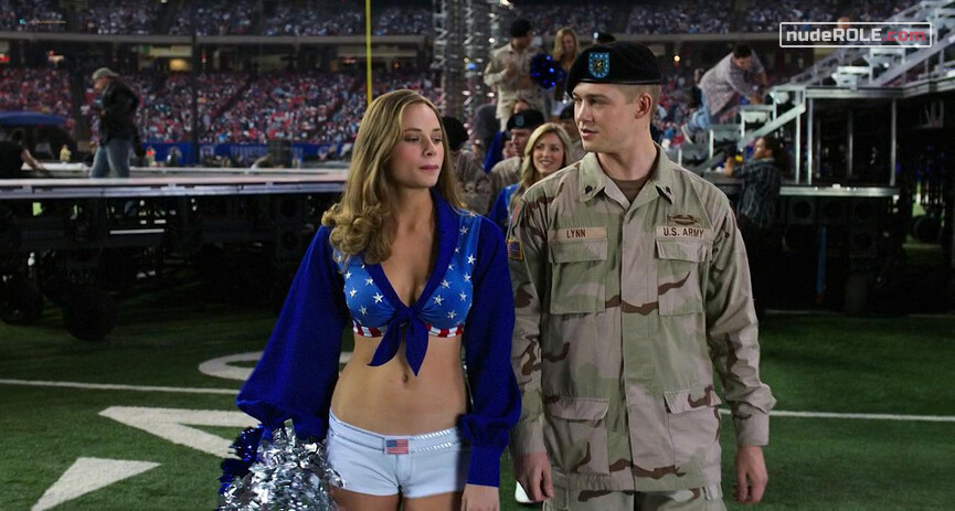 2. Faison sexy – Billy Lynn's Long Halftime Walk (2016)