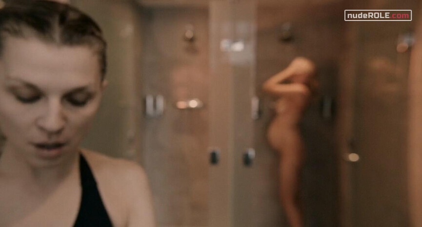 1. Theresa nude, Kate sexy – The Ones Below (2015)