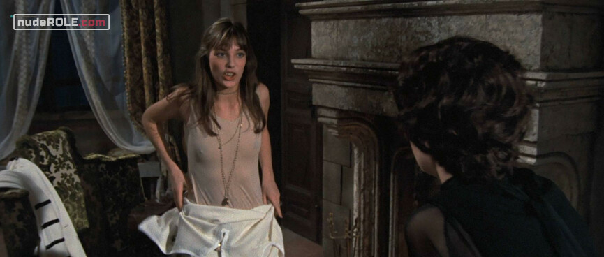 1. Corringa sexy, Suzanne nude – Seven Deaths in the Cat's Eye (1973)