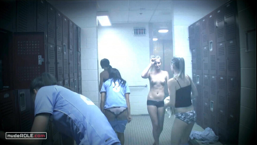 3. Susie Diehl nude, Deedee nude – Playback (2012)