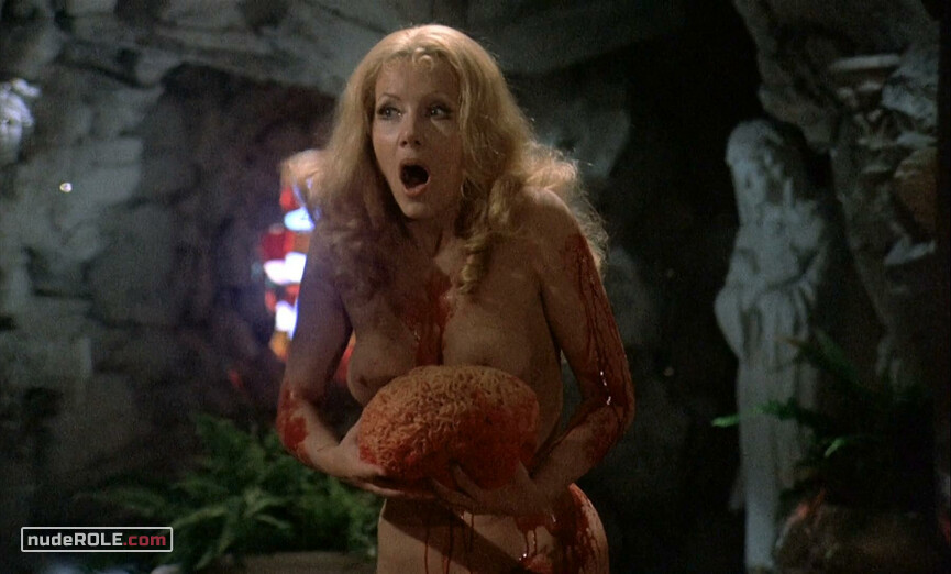 3. Countess Elisabeth nude, Ziza nude – Countess Dracula (1971)