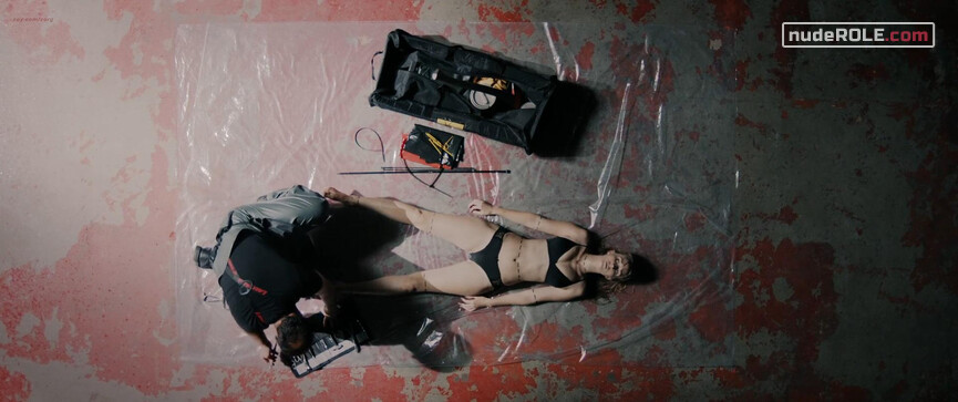 2. Alicia sexy – Sweet Home (2015)