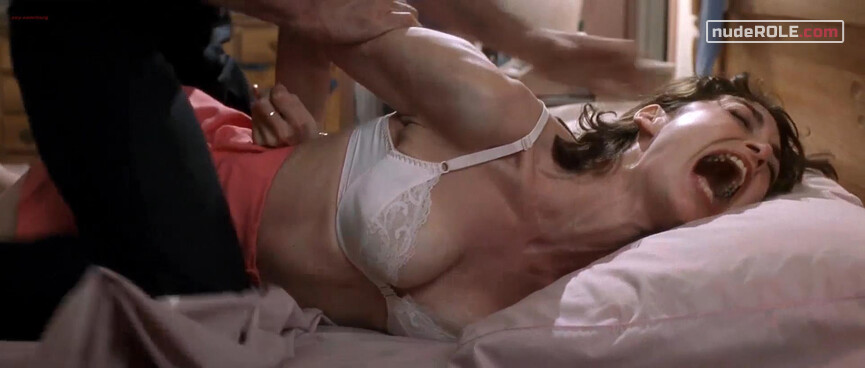 2. Lori Davis sexy – Cape Fear (1991)