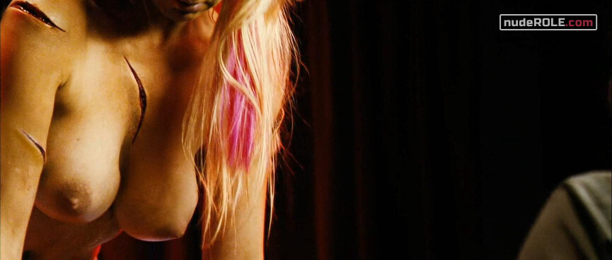 2. Valerie nude, Shauna nude – Dread (2009)