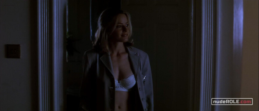 1. Emma Russell sexy – The Saint (1997)