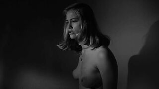 Jacy Farrow nude, Annie-Annie Martin nude, Charlene Duggs nude – The Last Picture Show (1971)
