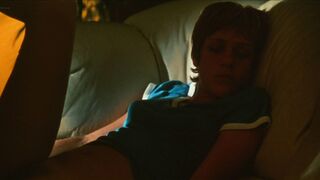 Jennie nude, Girl #1 sexy, Joy sexy – Kids (1995)