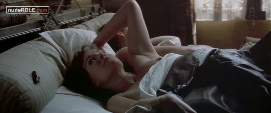 1. Isabel Bradley nude – The Razor's Edge (1984)