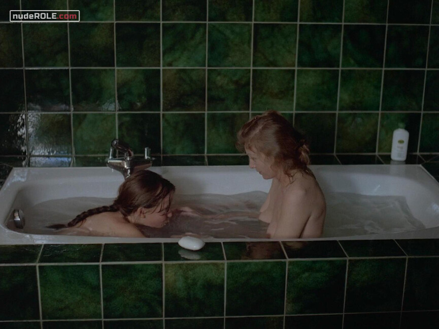 2. La Mère nude – The Book of Mary (1986)
