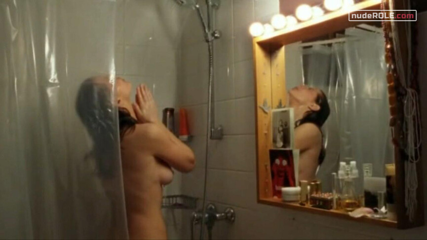 1. Maria Teiss nude – Schatten der Gerechtigkeit (2009)