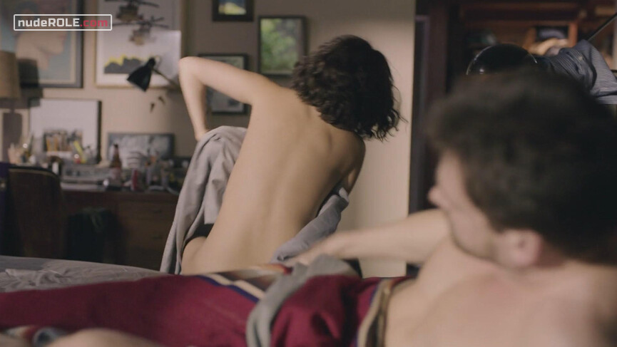 3. Rae nude – Casual s03e08 (2017)