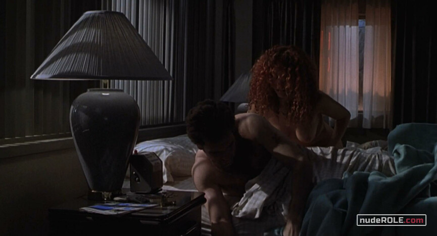 1. Suzi Loomis nude, Redhead nude – Duets (2000)