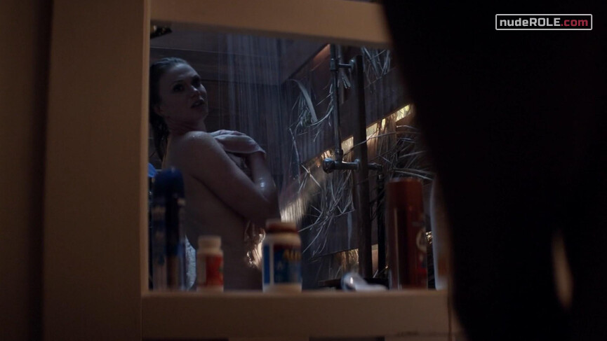 3. Reese nude – Animal Kingdom s02e01 (2017)