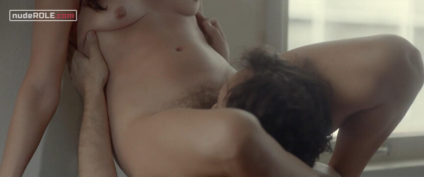 1. Clara em 1980 nude, Clara nude – Aquarius (2016)