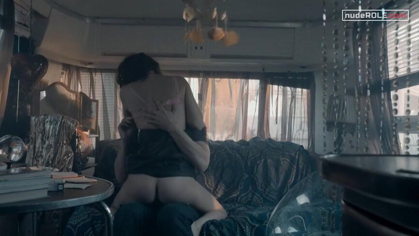 1. Vesna nude – Cirkus Bukowsky s01e05-06 (2013)