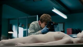 Jane Doe nude – The Autopsy of Jane Doe (2016)