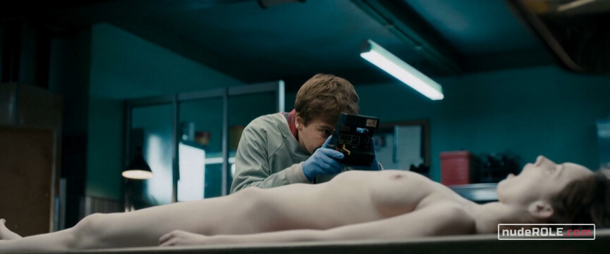 1. Jane Doe nude – The Autopsy of Jane Doe (2016)