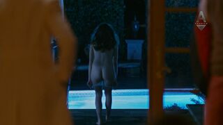 Fiona sexy, Carolyn nude – The Leisure Class (2015)