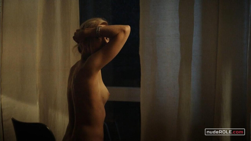 1. Lena nude – Sag mir nichts (2016)