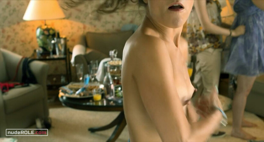 1. Mandy nude, Pia sexy – Das Hochzeitsvideo (2012)