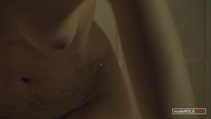 1. Julie nude – The Returned s01e02-03 (2012)